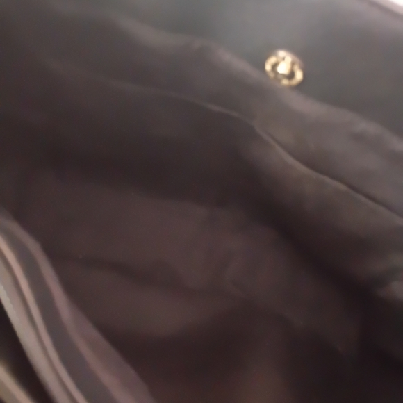 Liz Claiborne Black Geometric Tote - Picture 10 of 13